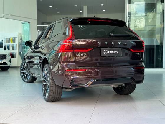 VOLVO XC60 2.0 T8 PHEV ULTRA DARK AWD GEARTRONIC VOLVO XC60 2.0 T8 PHEV ULTRA DARK AWD GEARTRONIC